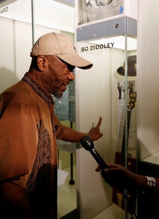 tagreuters.com2016binary_LYNXNPEC8D1BY-VIEWIMAGE