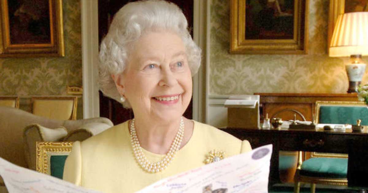 The Many Reasons Why Queen Elizabeth Is a Glorious Grandma(02)